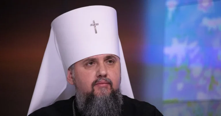 Священник Юліан Тимчук пояснює про музику у Великий піст