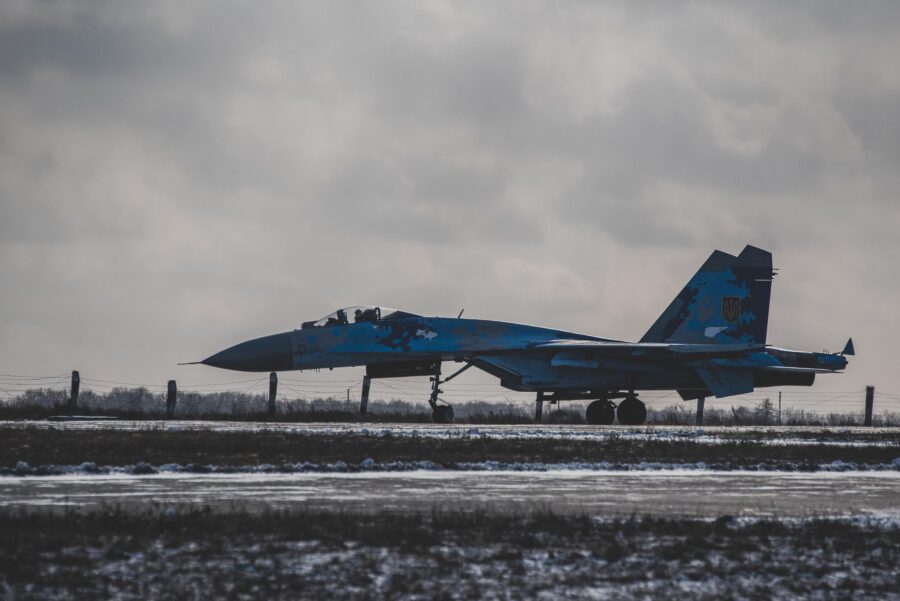 831-sha-brygada-taktychnoyi-aviacziyi_aerodrom-myrgorod-ps-zsu_litak_7-900x601