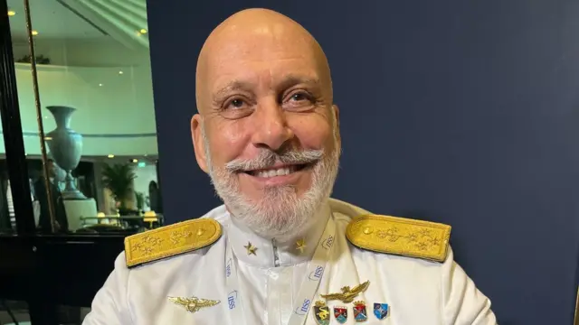 Адмірал НАТО Джузеппе Каво Драгоне в формі про глухий кут війни та втрати Росії 35 тис.