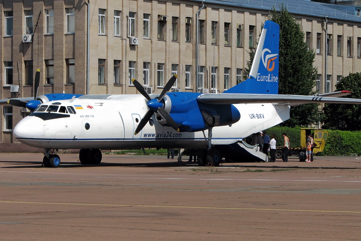 Antonov_An-26B-100,_EuroLine_Georgia_JP7319733