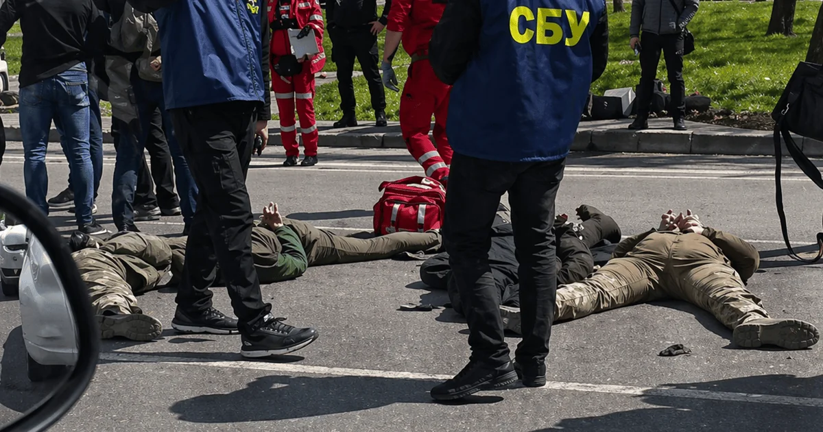 Затримання представників ТЦК співробітниками СБУ на вулиці Одеси