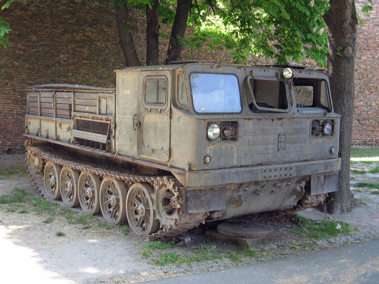 1280px-ATS-59G_tractor