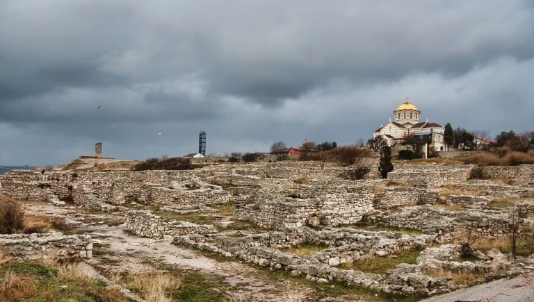 Hersones-Istoriya-v-shkoli.jpg.webp.pagespeed.ce.zFY9OmpPjG