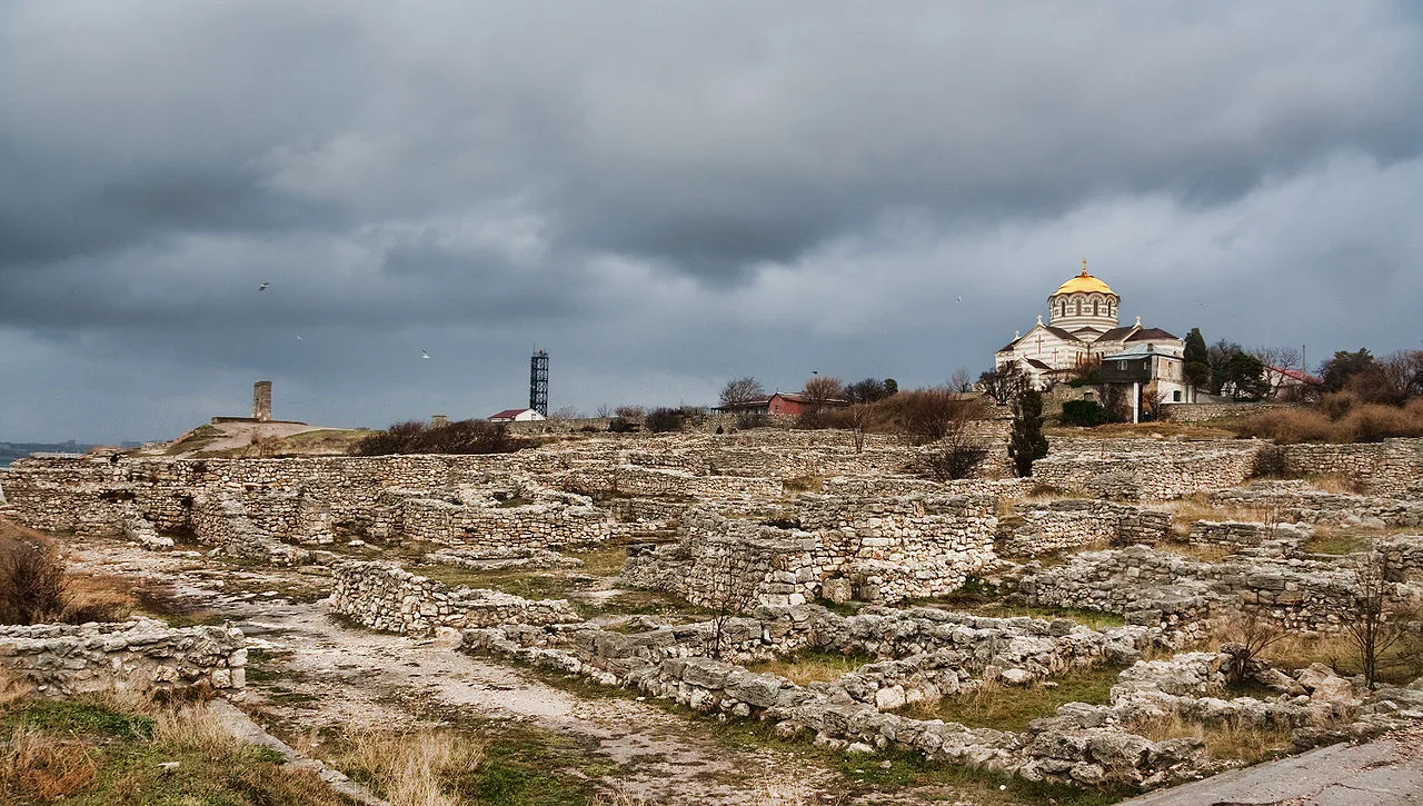 Hersones-Istoriya-v-shkoli.jpg.webp.pagespeed.ce.zFY9OmpPjG
