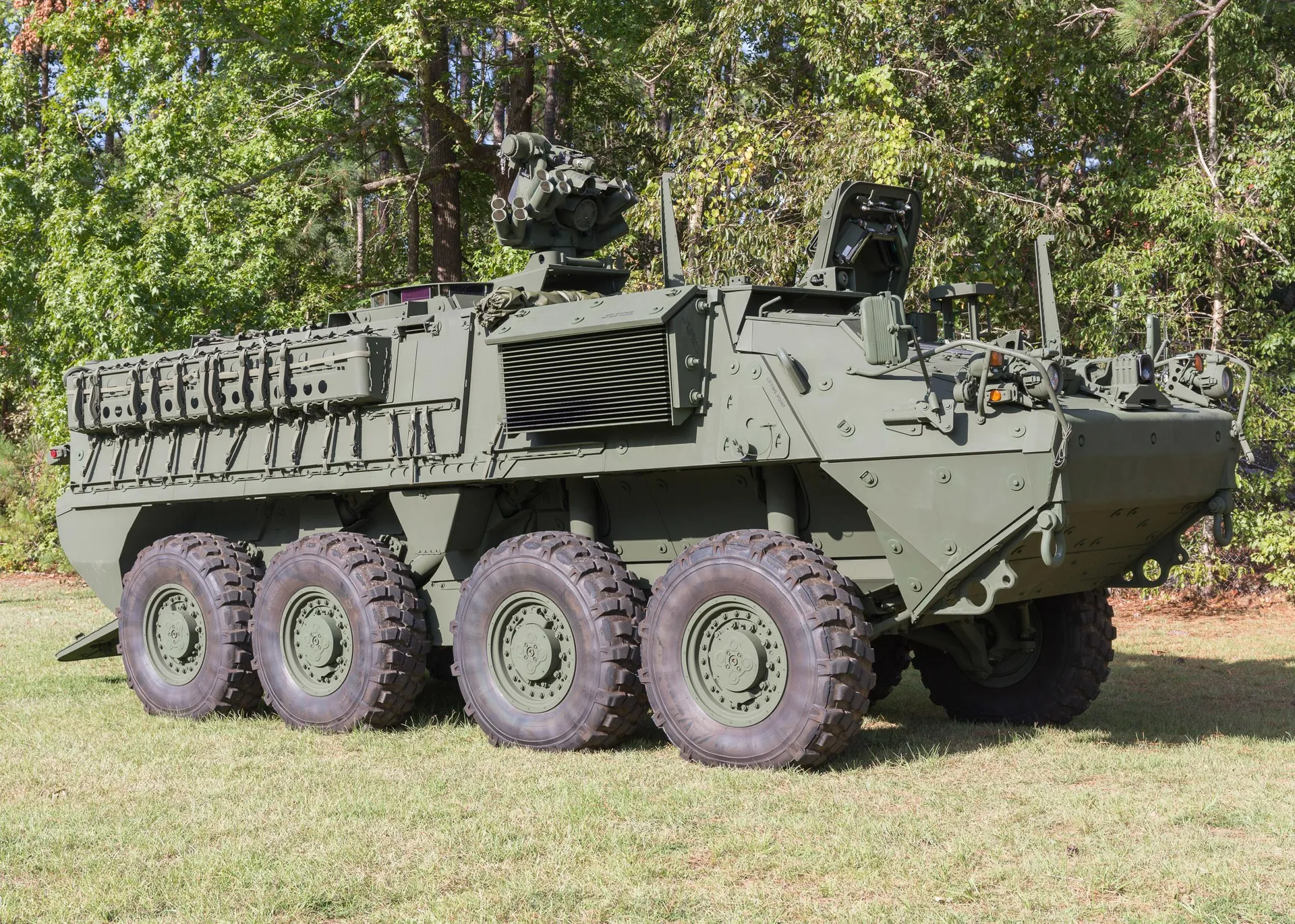 straiker-amerykanskyi-btr-shcho-zminyv-front-9757