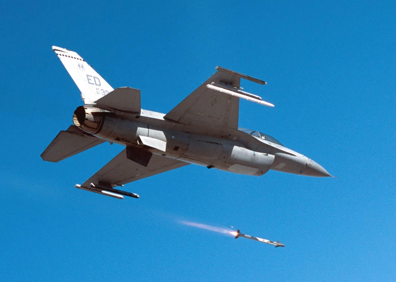 aim-9-sidewinder-iak-prosta-ideia-fizyka-zminyla-povitrianyi-bii-nazavzhdy-2355