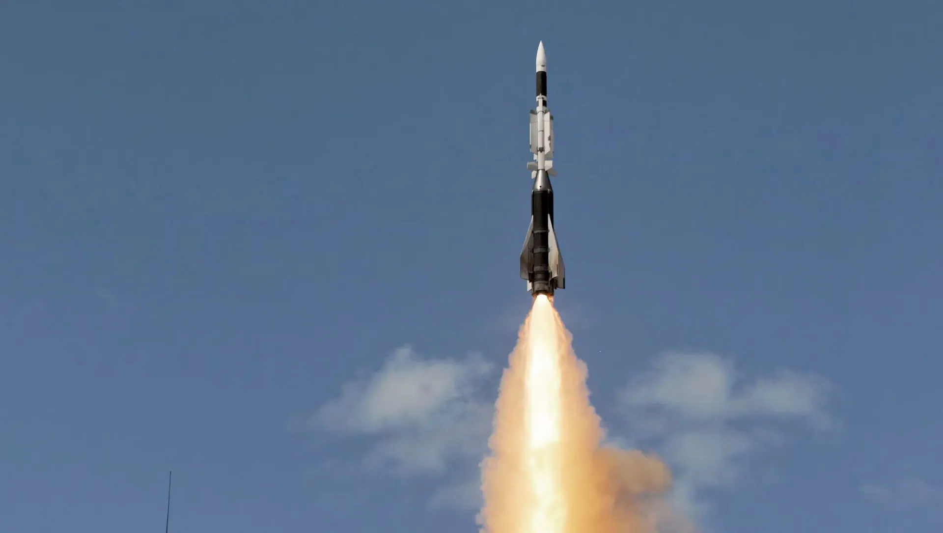 aster-30-ievropeiska-zenitna-raketa-z-unikalnoiu-manevrenistiu-dlia-suchasnykh-s-b65b