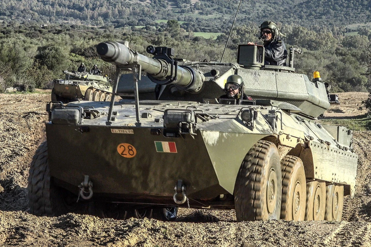 b1-centauro-italiiskyi-kolisnyi-vynyshchuvach-tankiv-8892