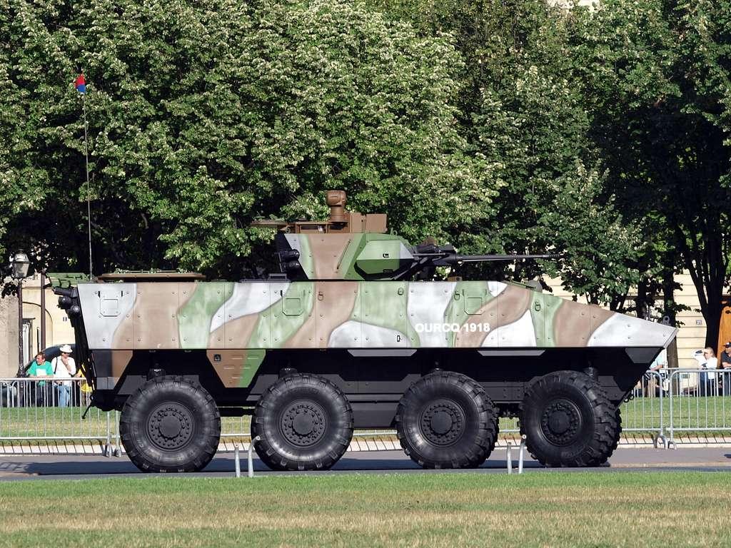 bmp-frantsii-vbci-iak-osnova-mekhanizovanykh-syl-suchasnosti-187e