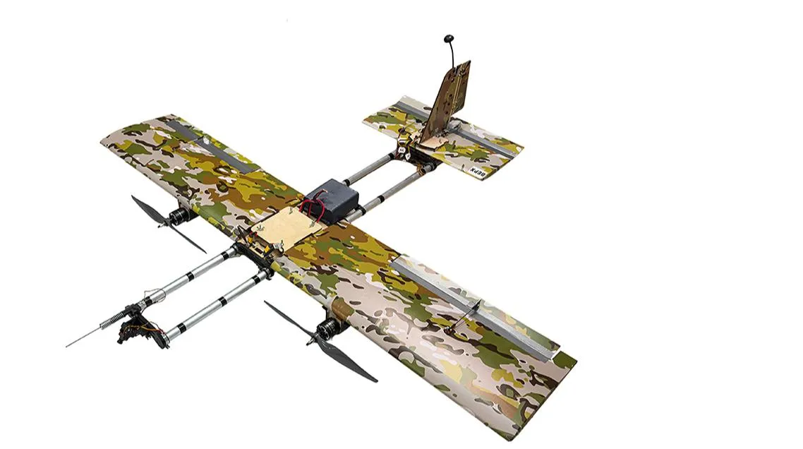 bpla-blyskavka-ukrainskyi-dron-kamikadze-z-potuzhnym-udarom-na-vidstani-do-80-ki-c623