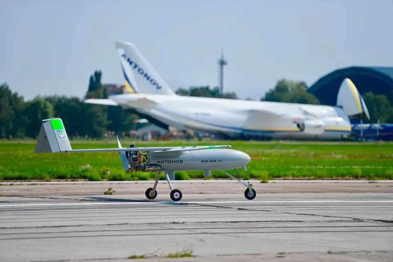 bpla-horlytsia-taktychnyi-udarno-rozviduvalnyi-dron-vid-dp-antonov-e187