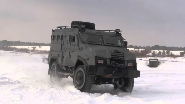 btr-varta-ukrainska-bronemashyna-shcho-zakhyshchaie-ta-vrazhaie-6eca