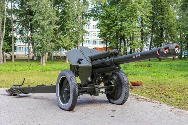 d-1-152-mm-haubytsia-zrazka-1943-roku-povnyi-tekhnichnyi-ta-istorychnyi-ohliad-91c5