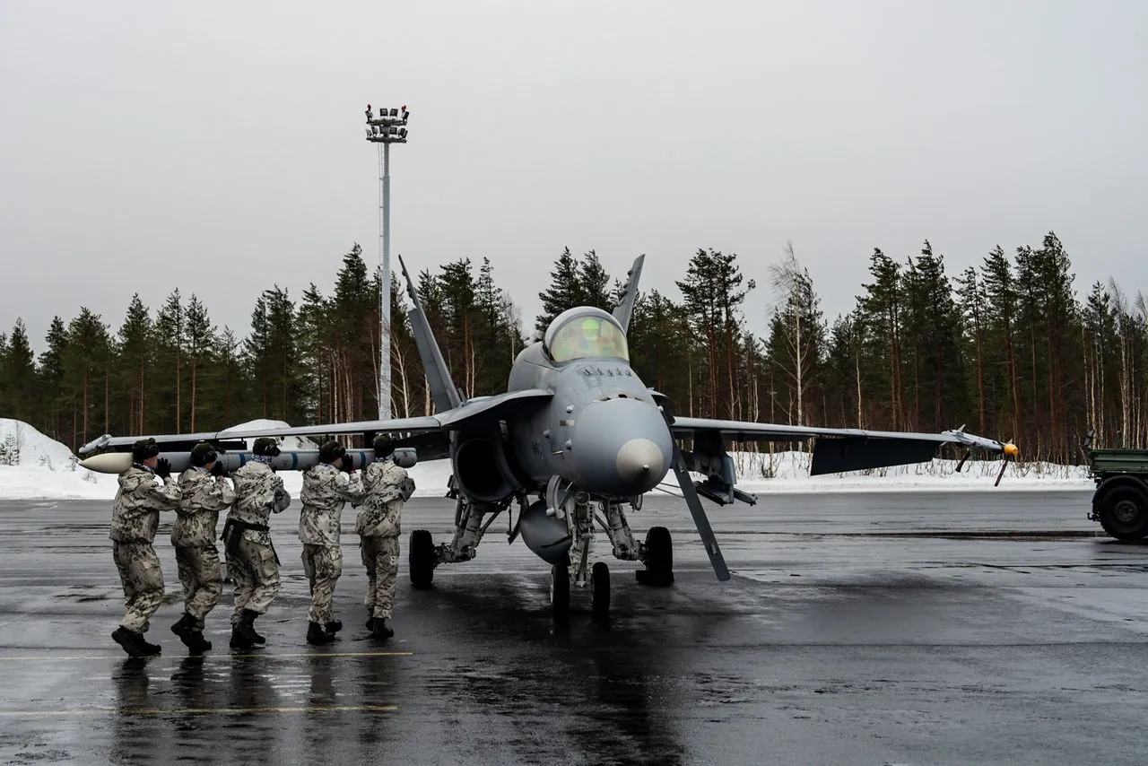 f-18-dlia-ukrainy-finliandiia-hotuietsia-peredaty-shershniv-cf19
