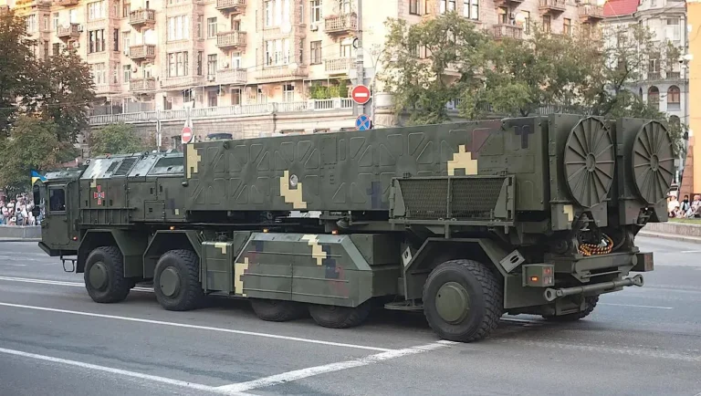 hrim-2-ukrainska-balistychna-raketa-dlia-stratehichnykh-udariv-9c1b