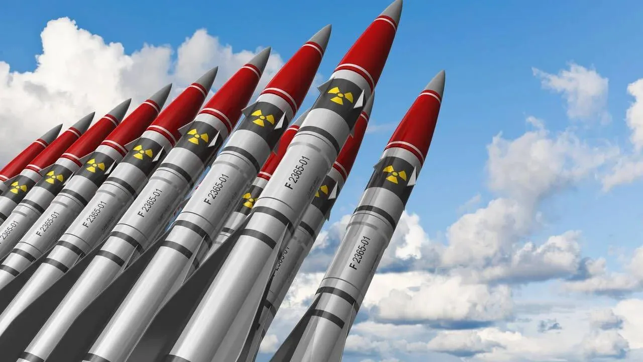 iaderni-krainy-arsenaly-doktryny-ta-vyklyky-2026-roku-1e11