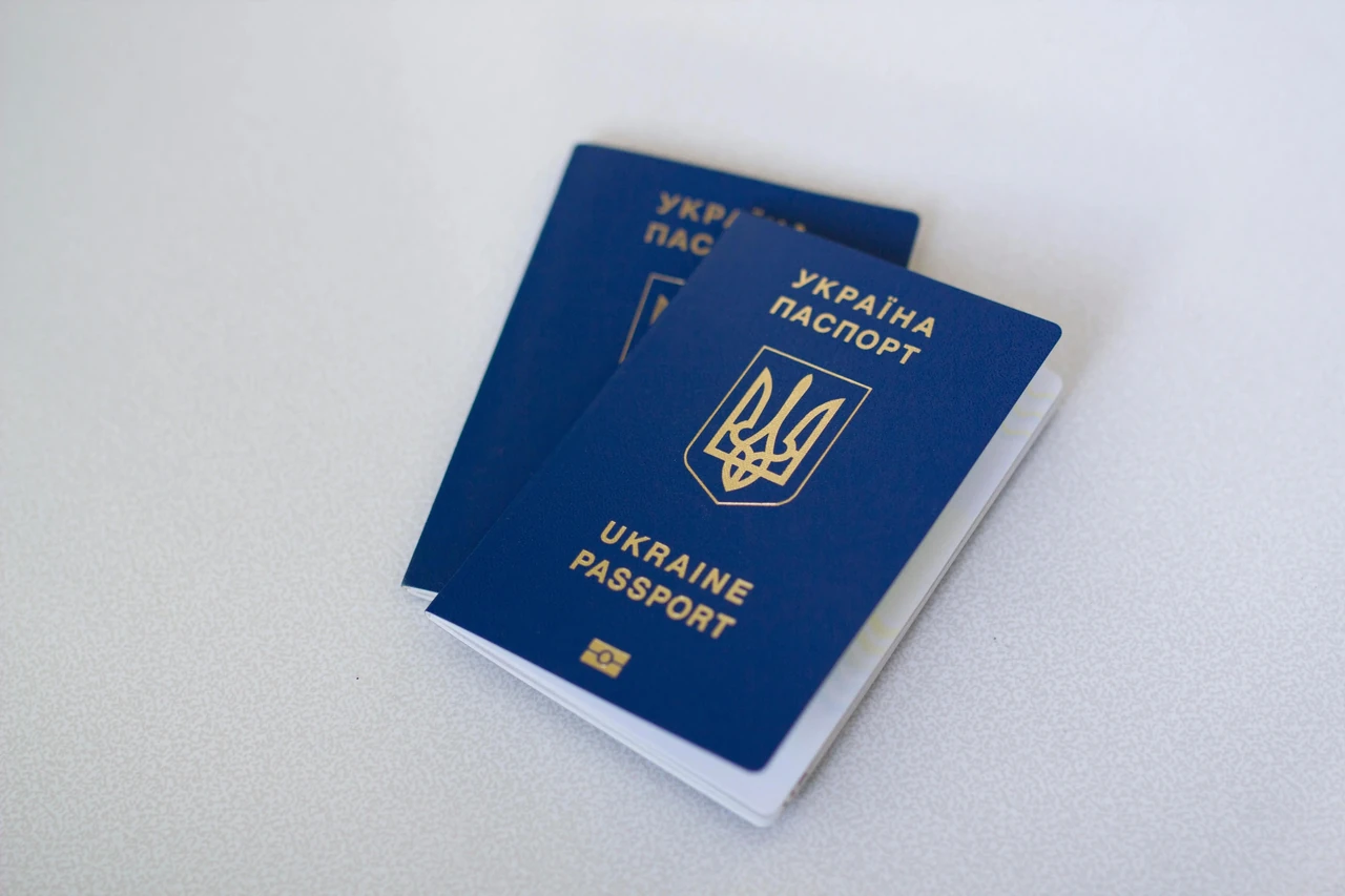 iaki-dokumenty-potribni-dlia-zaminy-pasporta-v-ukraini-u-2026-rotsi-a08f