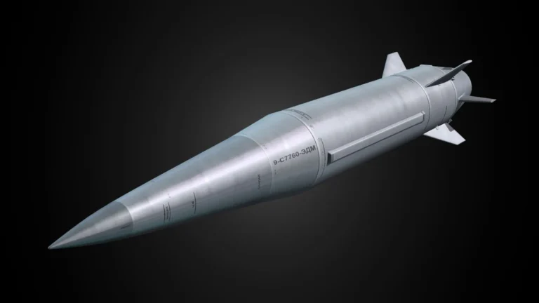kh-47m2-kinzhal-chomu-hiperzvukova-raketa-vyiavylasia-nepovorotkoiu-v-boi-9de2
