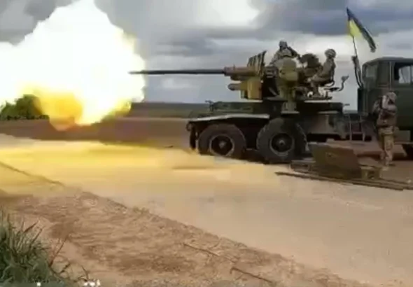ks-19-100-mm-zenitna-harmata-shcho-perezhyla-epokhy-ta-dosi-vrazhaie-na-fronti-e418