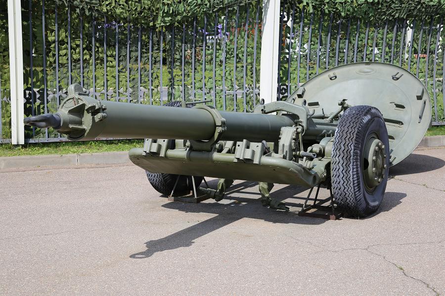 m-240-minomet-naipotuzhnisha-sovetska-artyleriiska-systema-0395