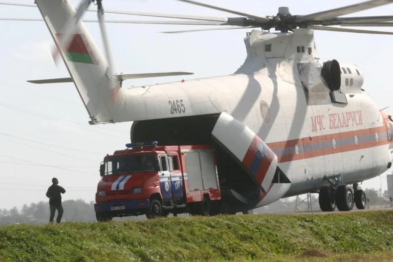 mi-26-hihantskyi-vertolit-shcho-trymaie-svitovi-rekordy-vantazhopidiomnosti-2943