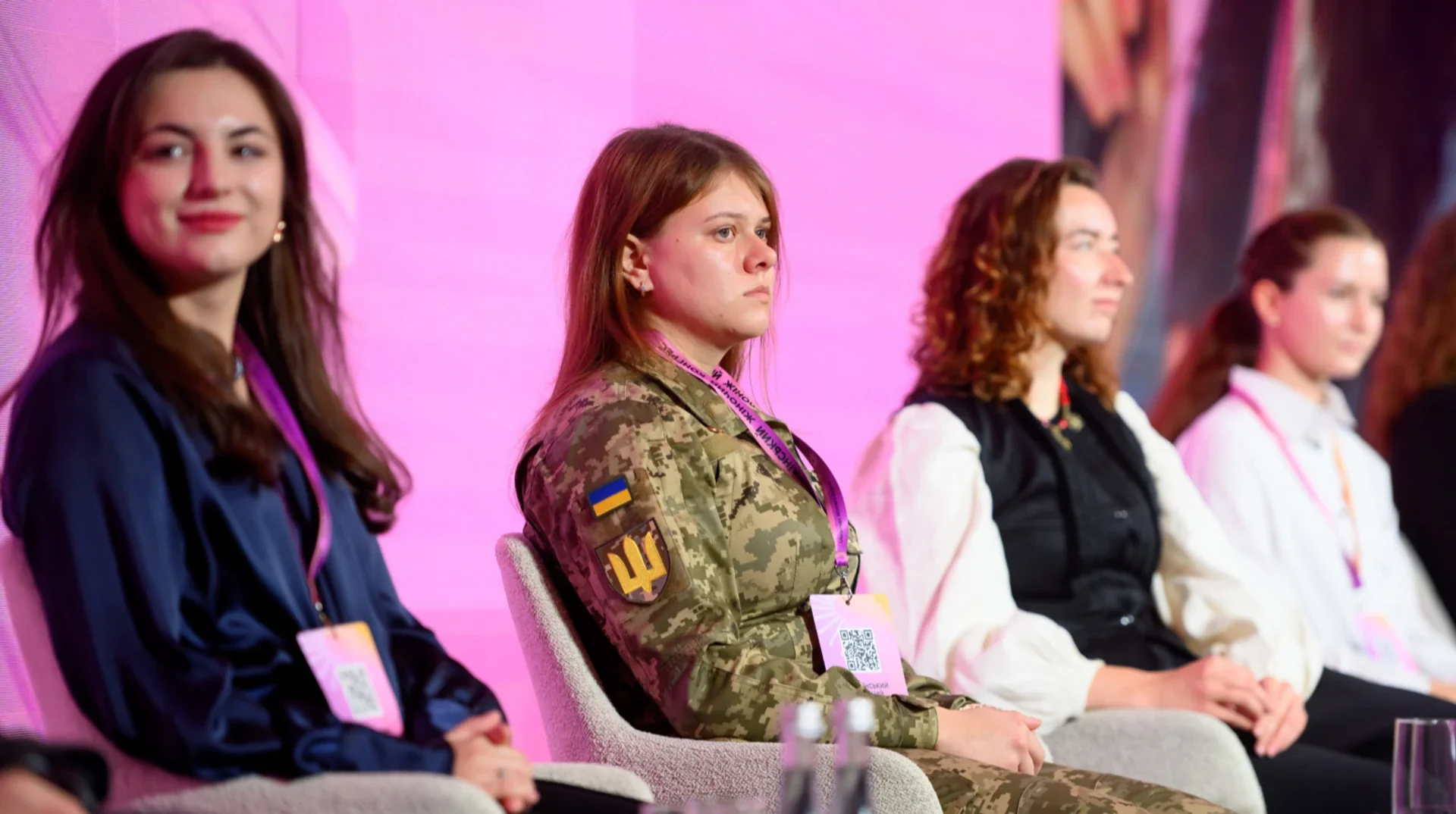 Украинские молодежные послы на конференции о влиянии войны на молодежь