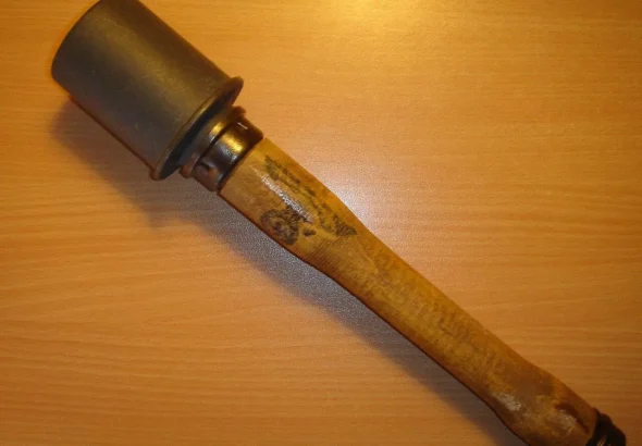 nimetska-hranata-m24-stielhandgranate-palytseva-lehenda-shcho-vyznachyla-taktyku-0b29