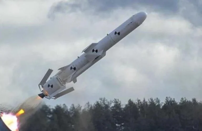 protyradiolokatsiina-raketa-zbroia-iaka-zmushuie-vorozhi-radary-zamovknuty-5ff2