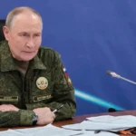 Володимир Путін у камуфляжі попереджає ворогів не воювати з Росією
