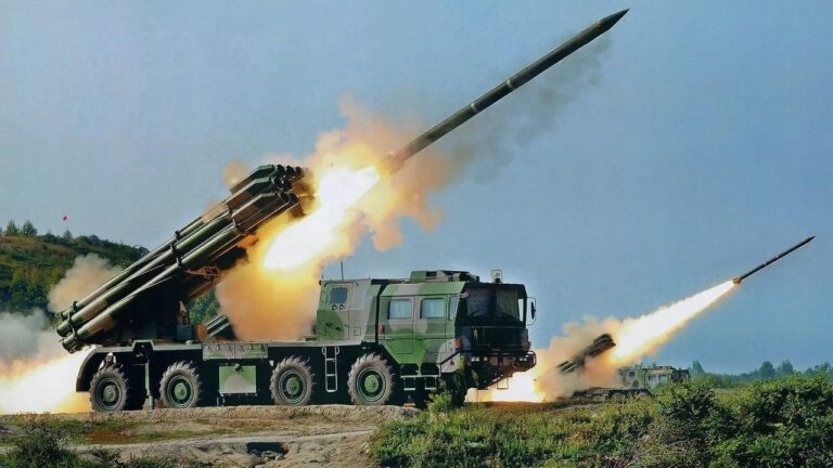 raketa-smerch-povnyi-ohliad-naipotuzhnishoi-systemy-zalpovoho-vohniu-f820