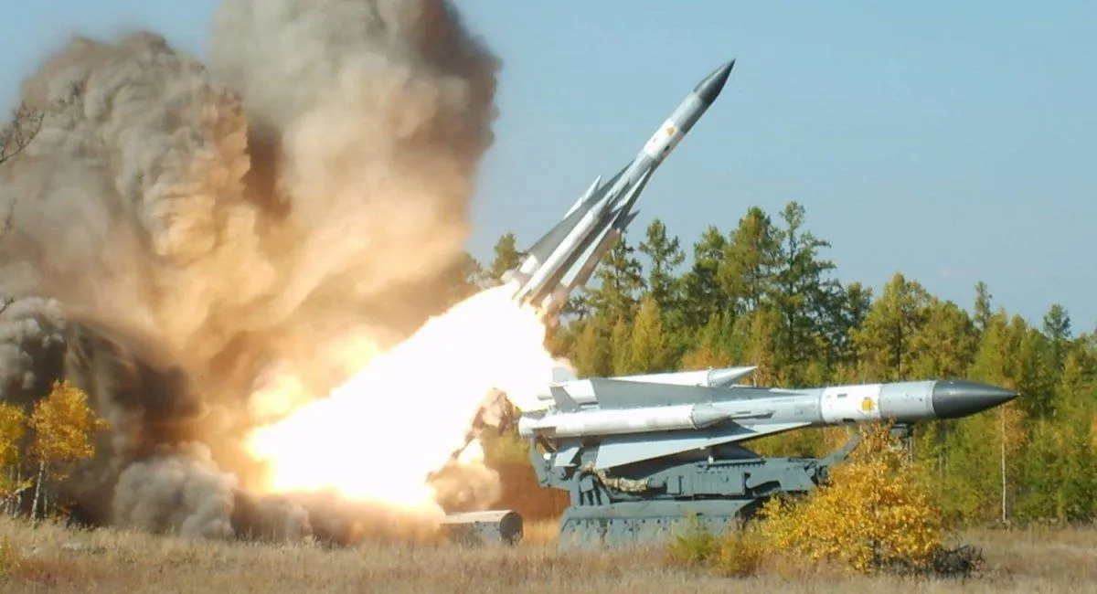 s-200-zenitna-systema-shcho-perezhyvaie-epokhy-24f4