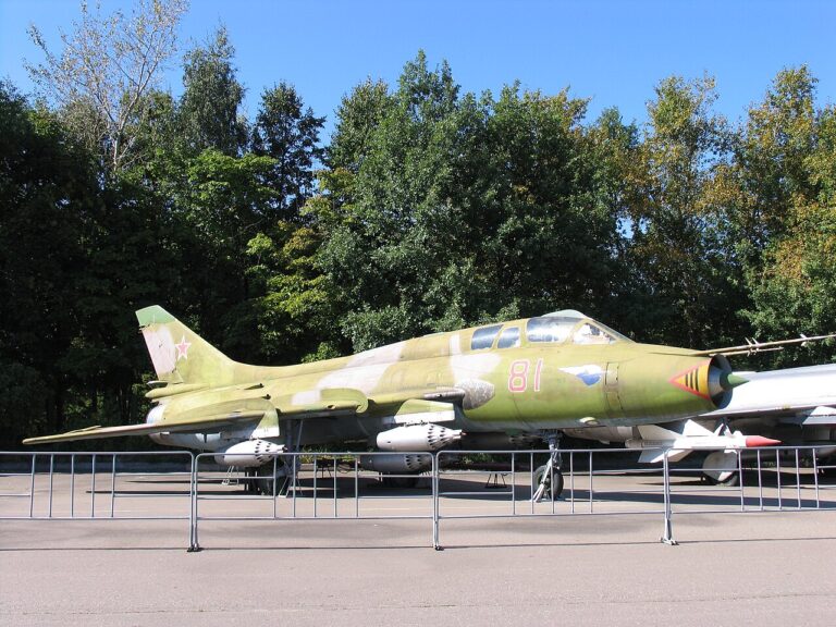 Su-17_Moscow