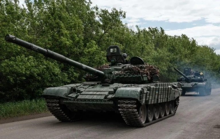 tsina-tanka-t-72-vycherpnyi-haid-iz-rozhliadom-vsikh-variantiv-i-chynnykiv-varto-b1fb