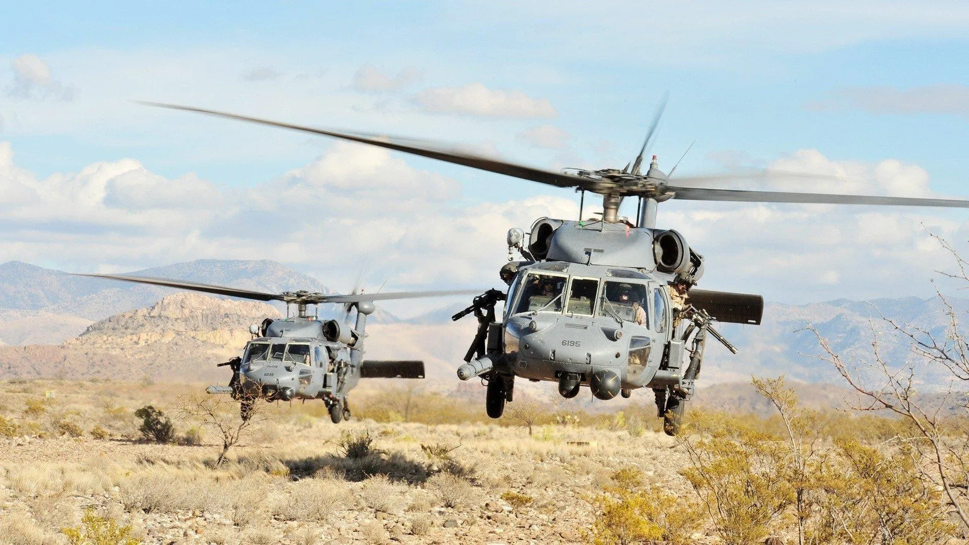uh-60-black-hawk-lehenda-shcho-litaie-vzhe-piv-stolittia-c4ab