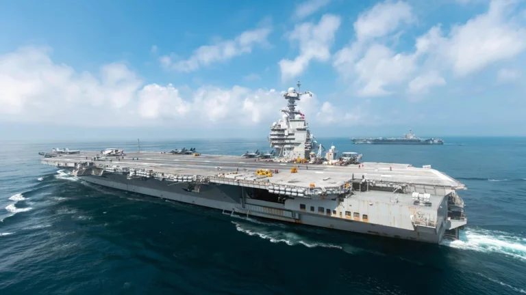 uss-john-f-kennedy-revoliutsiinyi-avianosets-vms-ssha-klasu-ford-0e70