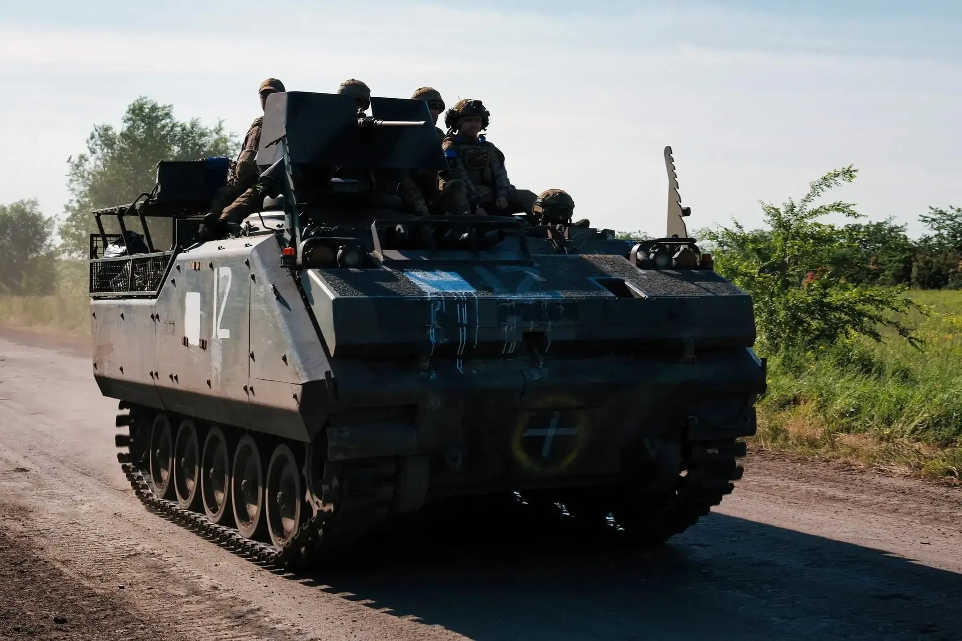 ypr-765-apc-hollandskyi-bronetransporter-z-lehendarnoiu-reputatsiieiu-4fc5