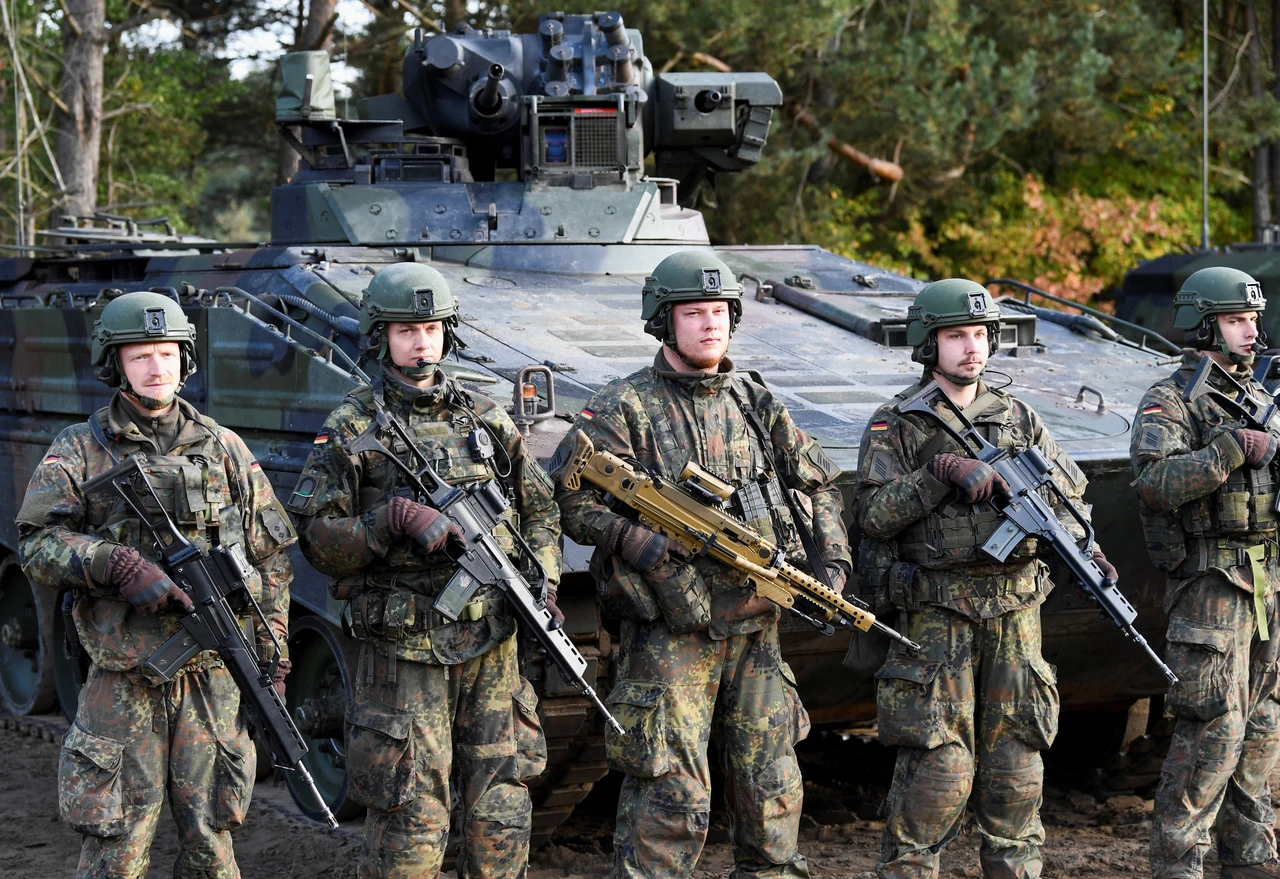 bmp-marder-3-povnyi-hid-po-nimetskii-boiovii-mashyni-ad85