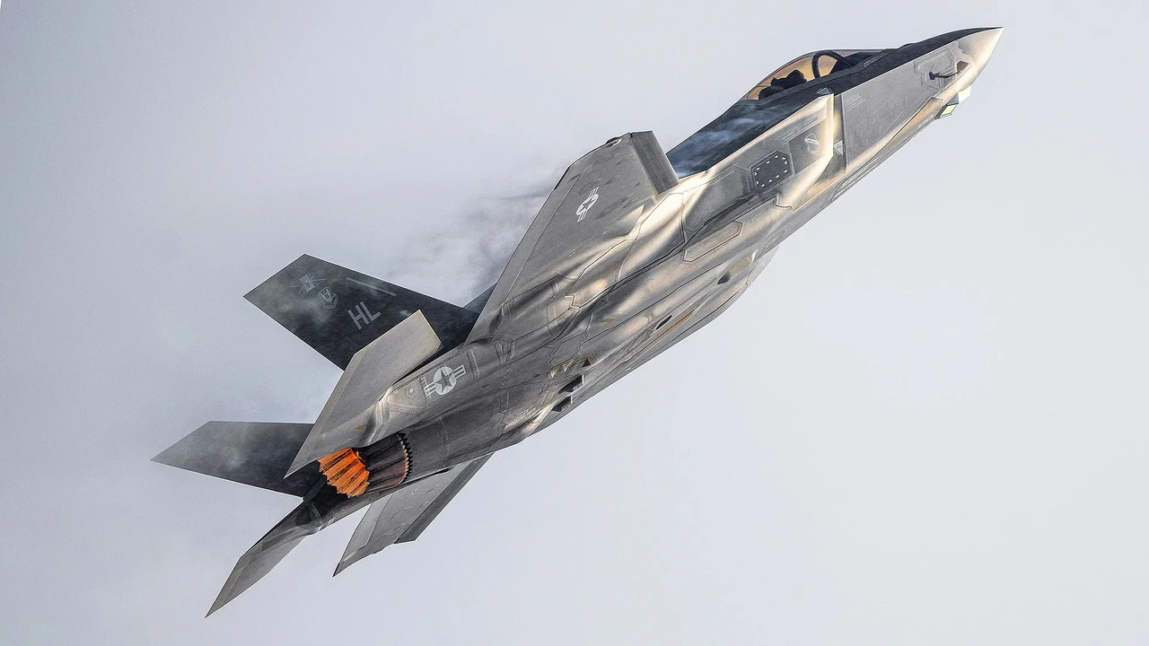 f-35-lightning-ii-povnyi-ohliad-naipotuzhnishoho-bahatotsilovoho-vynyshchuvacha-3d38