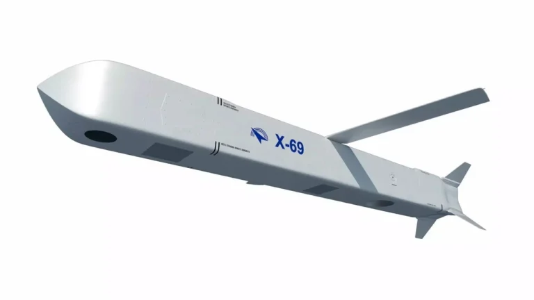 kh-69-stels-krylata-raketa-rosii-novoho-pokolinnia-a9ba