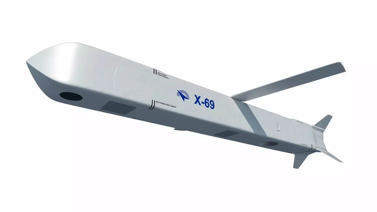 kh-69-stels-krylata-raketa-rosii-novoho-pokolinnia-a9ba
