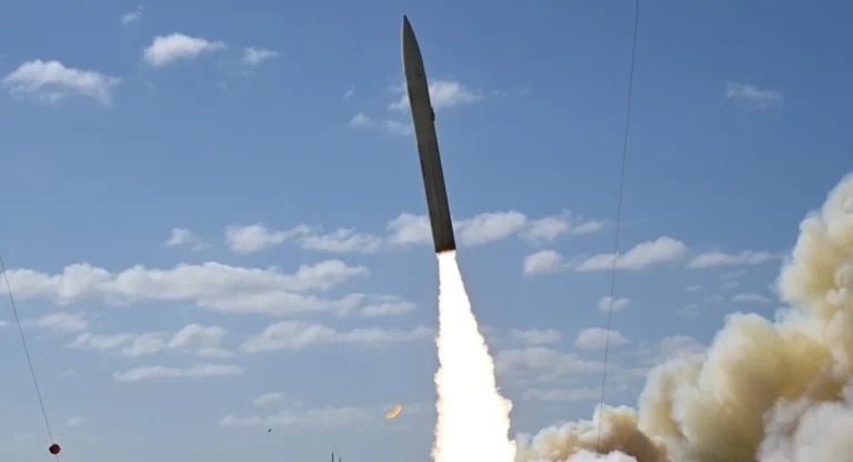 raketna-zbroia-vid-vohnianykh-stril-do-hiperzvukovykh-system-2607