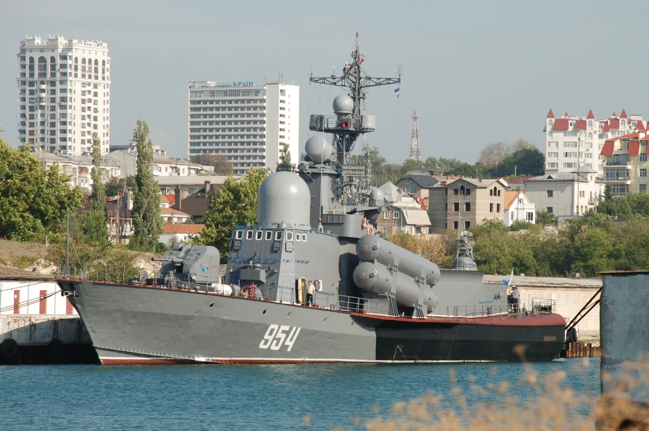 raketnyi-kater-ivanovets-povna-istoriia-kharakterystyky-ta-dolia-korablia-proiek-6371