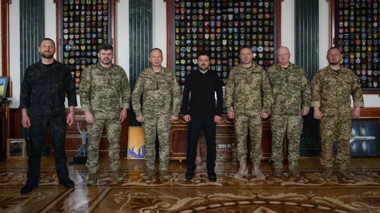 Что именно содержит официальная сводка Генерального штаба shcho-same-mistyt-ofitsiine-zvedennia-henshtabu-b2e4