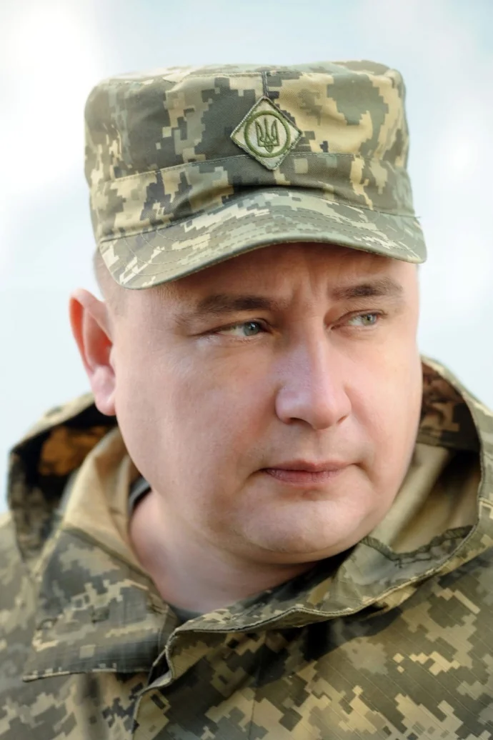 Командир 155-ї бригади Станіслав Лучанов у піксельному камуфляжі