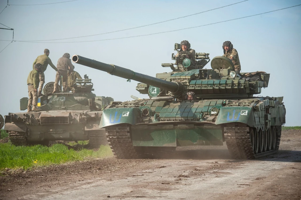t-80ud-dyzelnyi-tank-z-kharkova-shcho-stav-hordistiu-ukrainskoho-tankobuduvannia-e0a1