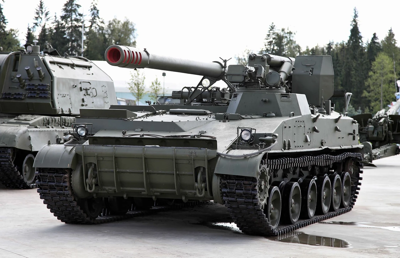 2s5-hiatsynt-s-shcho-tse-za-samokhidna-harmata-i-chomu-vona-dosi-striliaie-u-202-34c4