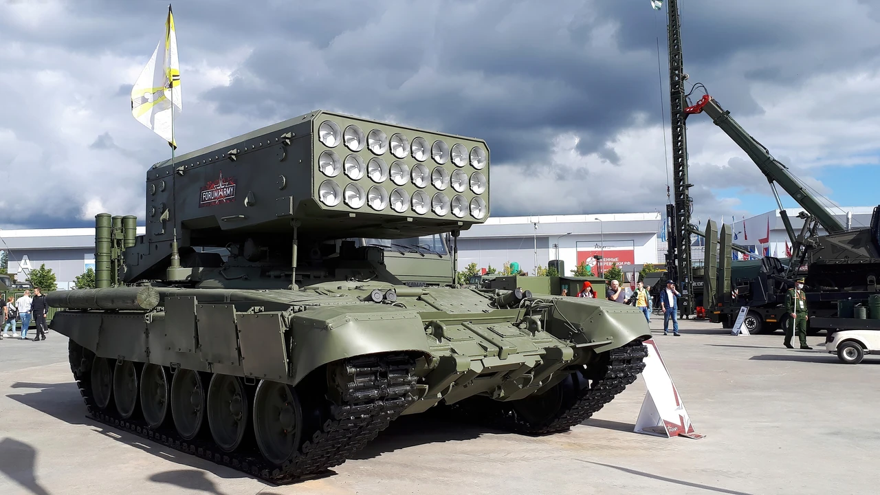 Дальность стрельбы ТОС-1А Солнцепёк: как менялась и что означает сегодня dalnist-strilby-tos-1a-solntsepek-iak-zminiuvalasia-i-shcho-oznachaie-sohodni-ed35