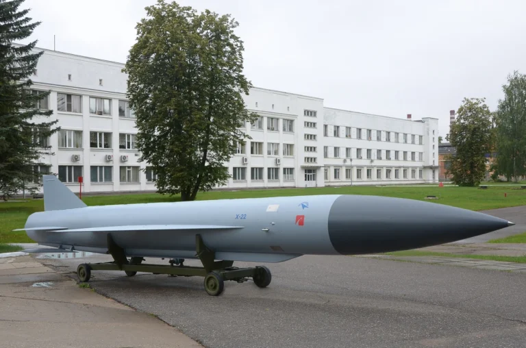 kharakterystyky-rakety-kh-22-povnyi-rozbir-parametriv-istorii-ta-suchasnoho-zast-5190