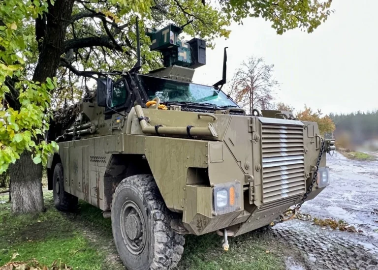 mrap-ukraina-bronemashyny-iaki-riatuiut-zhyttia-na-nainebezpechnishykh-diliankak-ab2b