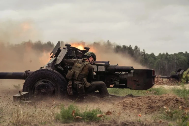 mt-12-rapira-100-mm-protytankova-harmata-iaka-zalyshaietsia-aktualnoiu-u-2026-ro-3c7d